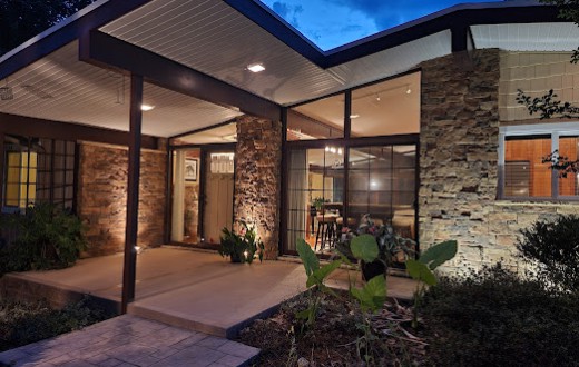 Chateau Coronado in Midtown