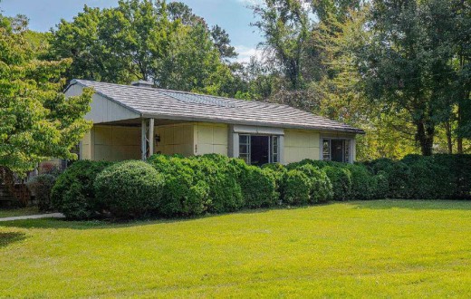 (1949) Lustron in Historic District