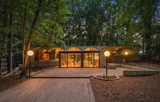 Iconic Modernist Home in Coker Hills