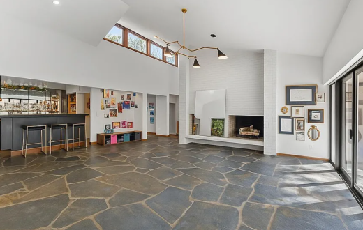 (1972) A Hayes Gem in CCNC