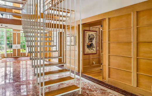 (1987) An Unusual Fox Creation