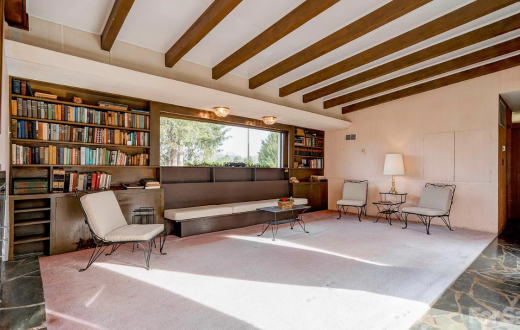 (1949) MCM with its own 'Plane Hangar