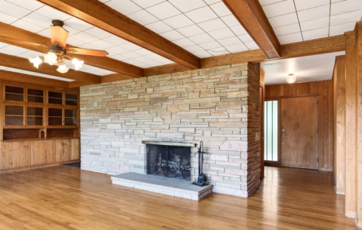 (1957) Large Corner Lot in Lakeview Park