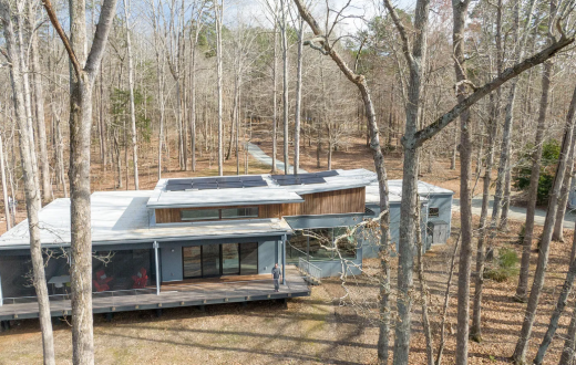 (2019) Stunning on Lake Orange